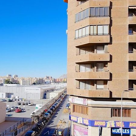 Bonito Apartamento Centro De Alicante Exterior photo